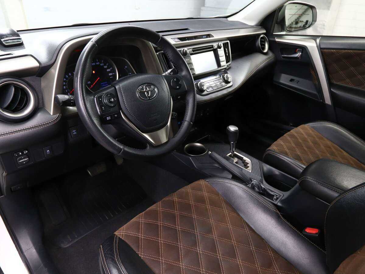 Toyota RAV4, 2014 - 193 000 км. | Фото №8
