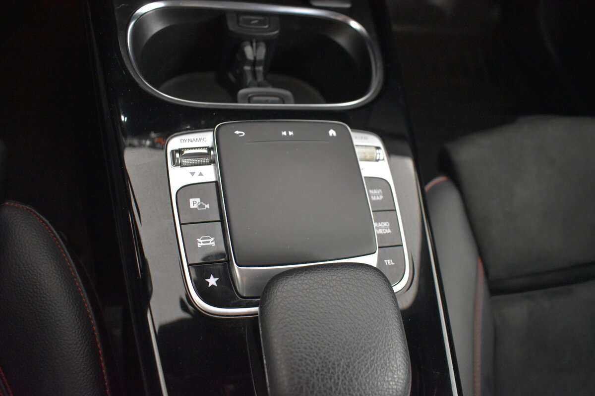 Mercedes-Benz A-Класс 200, 2018 Фото №15