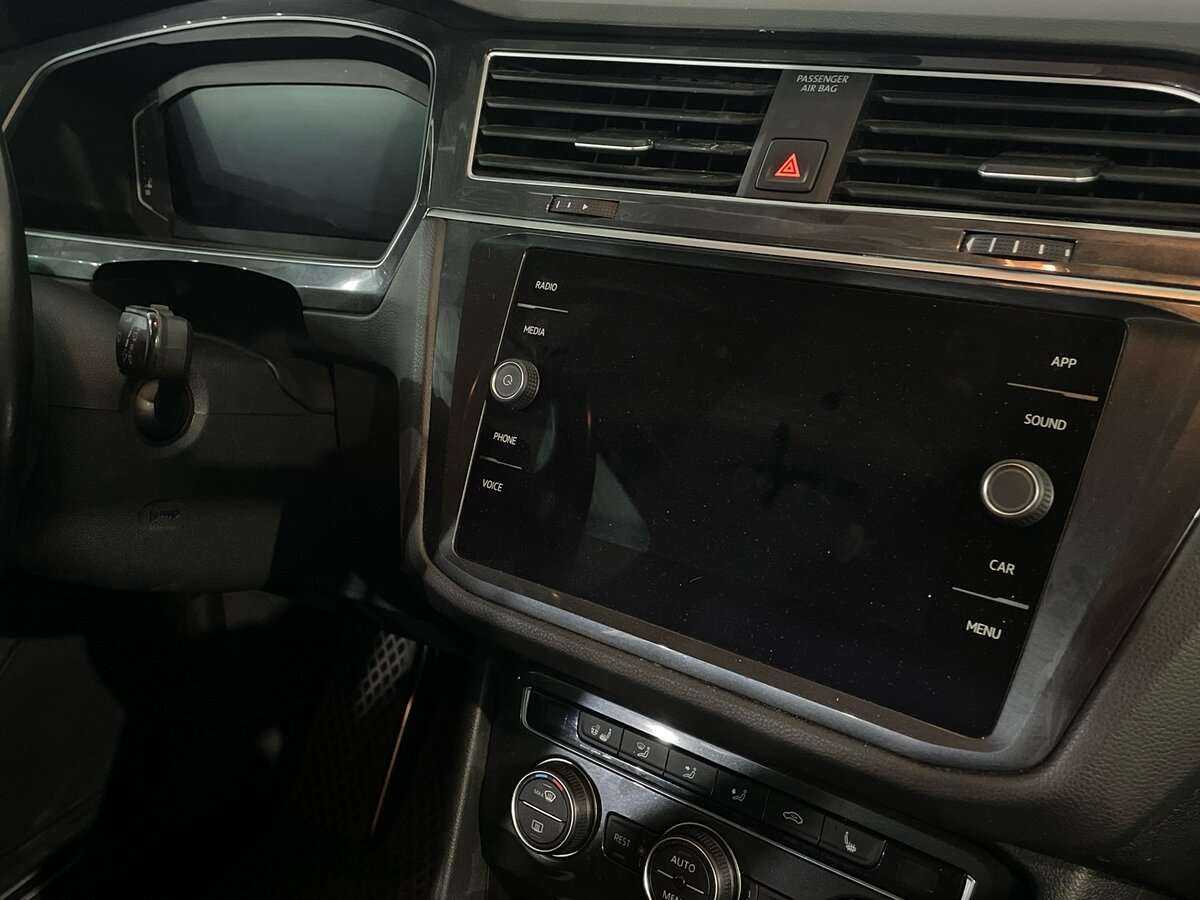 Volkswagen Tiguan, 2019 Фото №15