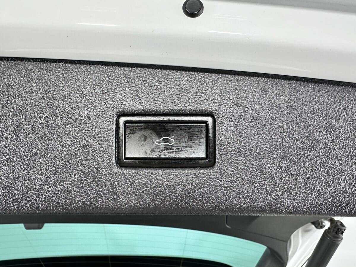 Volkswagen Tiguan, 2019 Фото №18