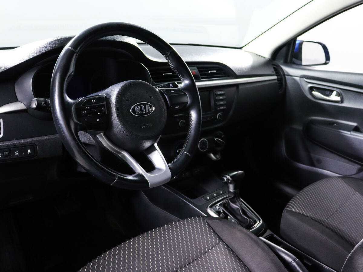 Kia Rio X-Line, 2018 Фото №12