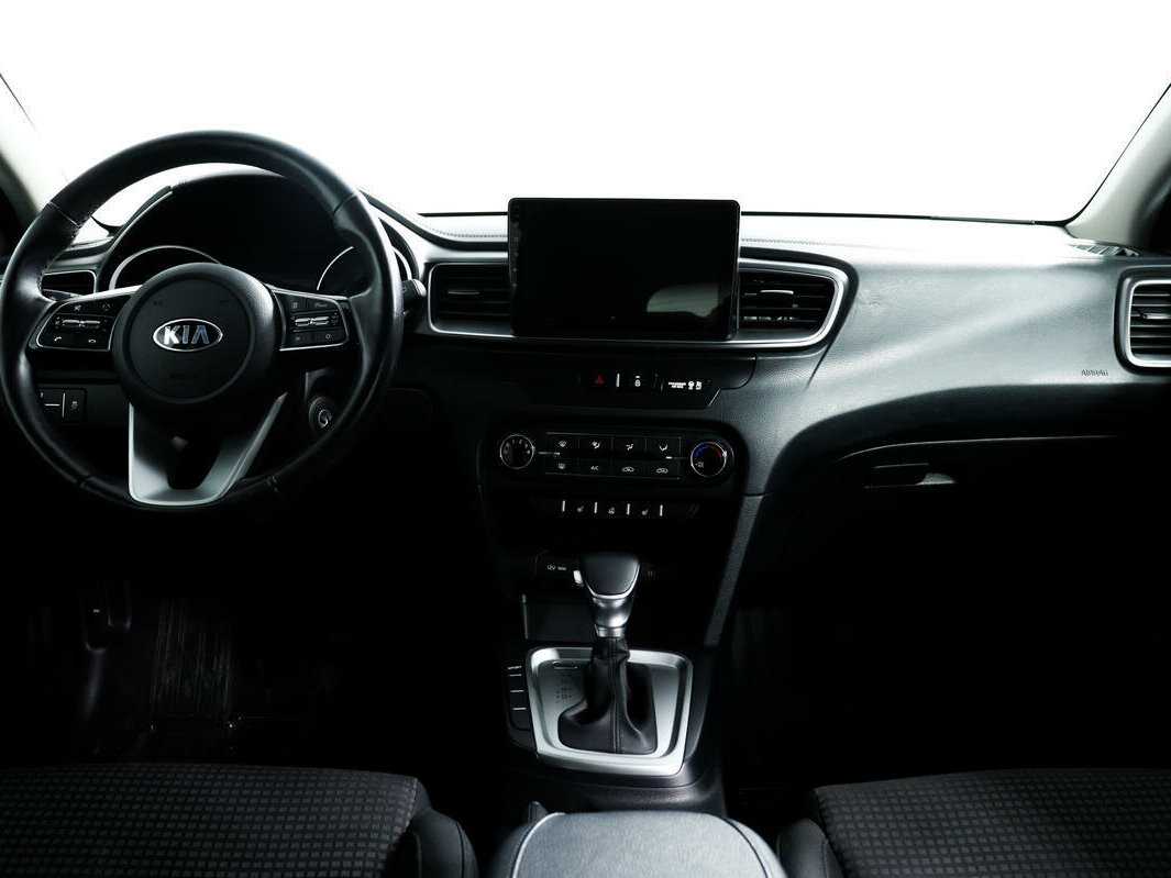 Kia Ceed, 2018 Фото №11