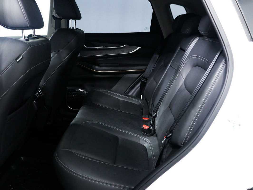 EXEED LX, 2022 Фото №12