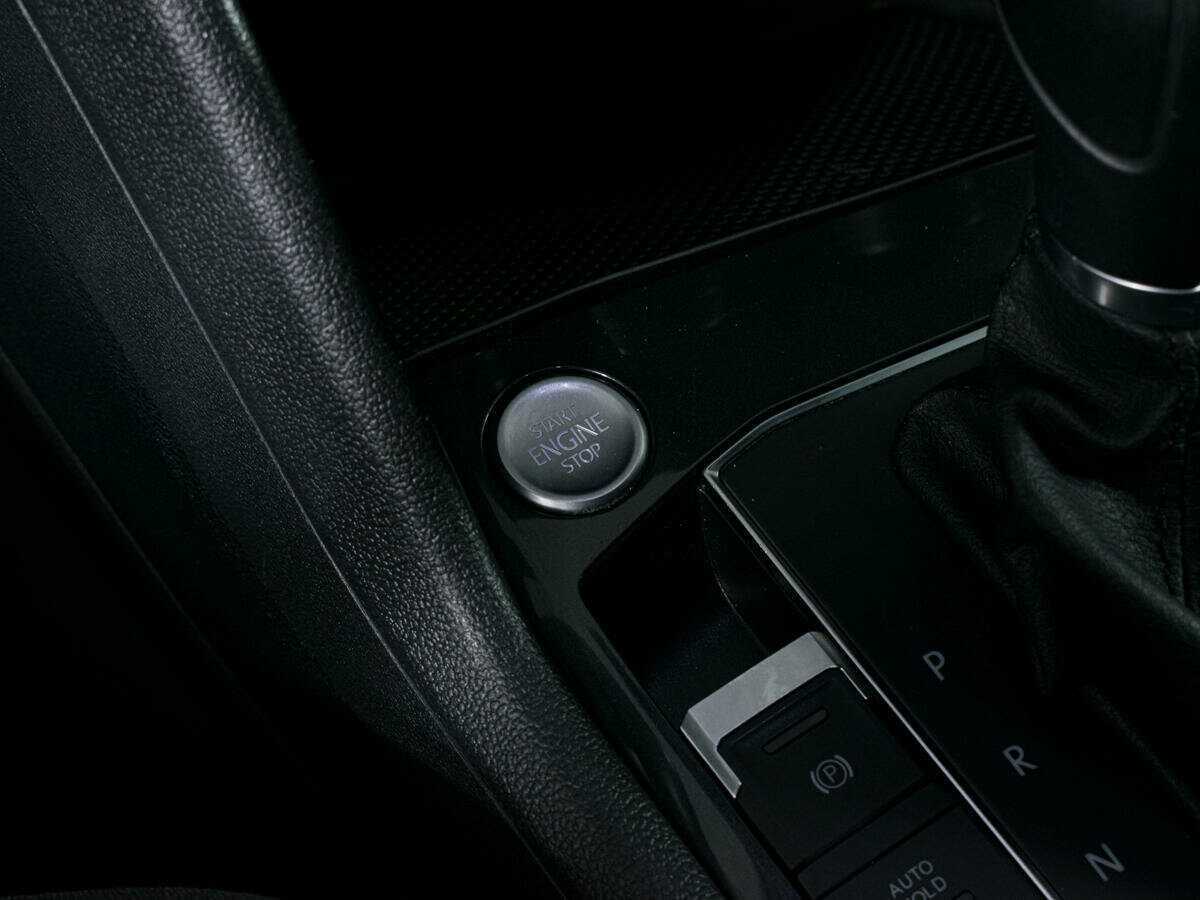 Volkswagen Tiguan, 2018 Фото №17