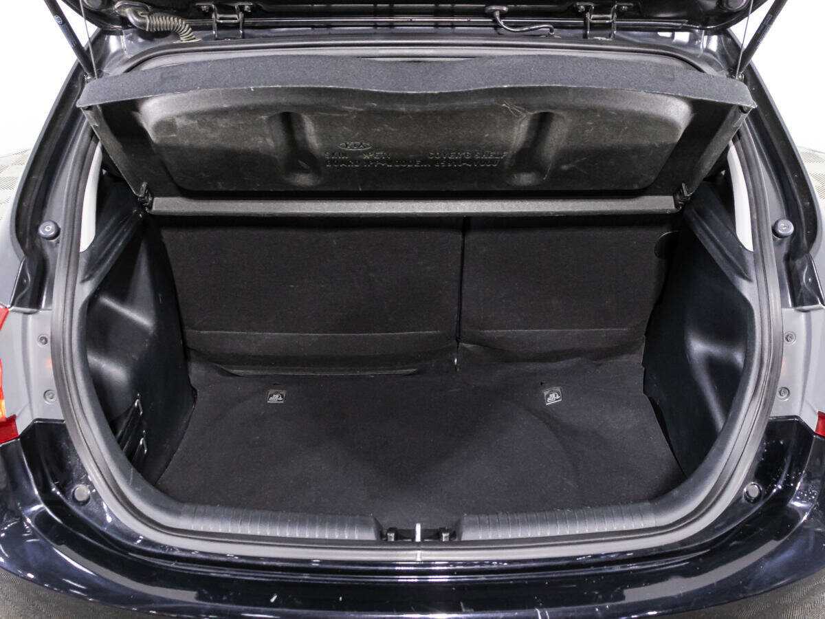 Kia Rio, 2017 Фото №15