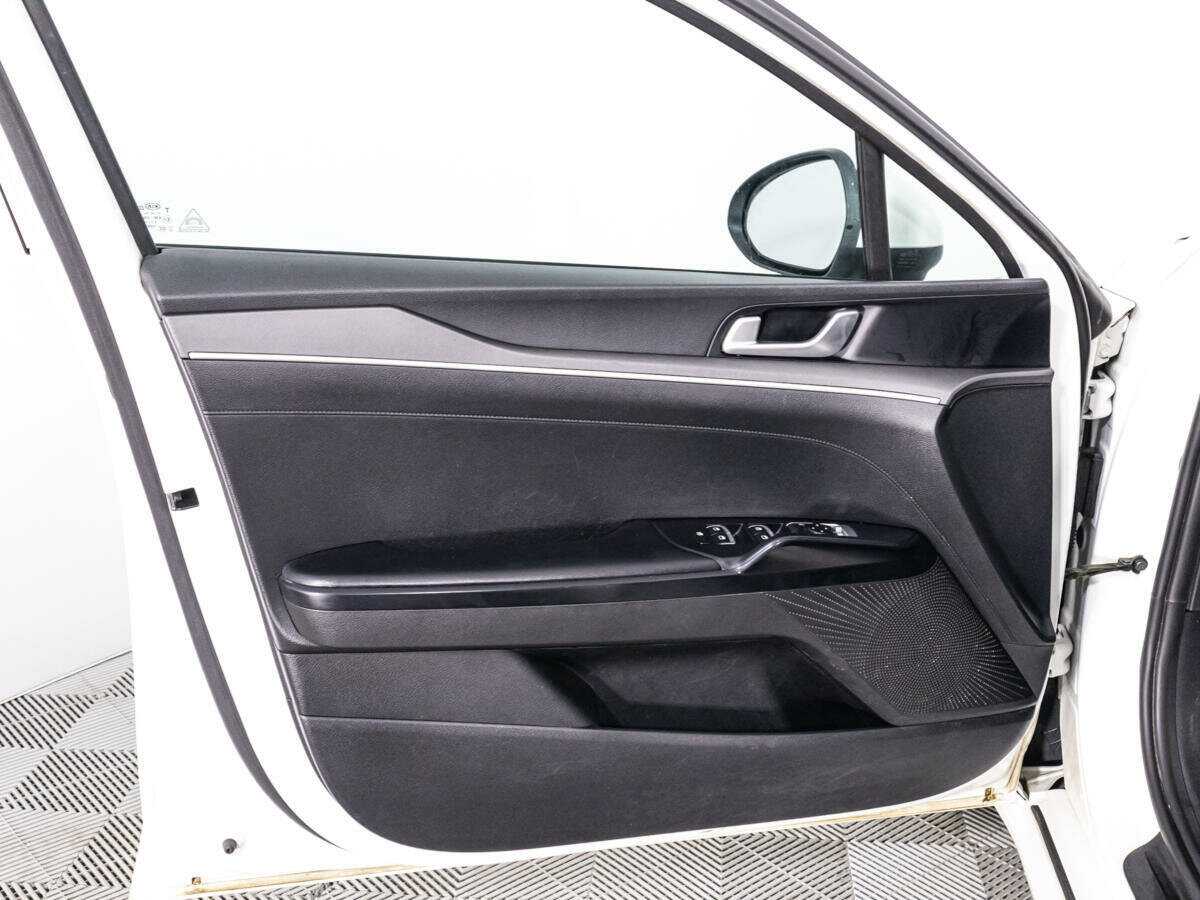 Kia K5, 2020 Фото №21