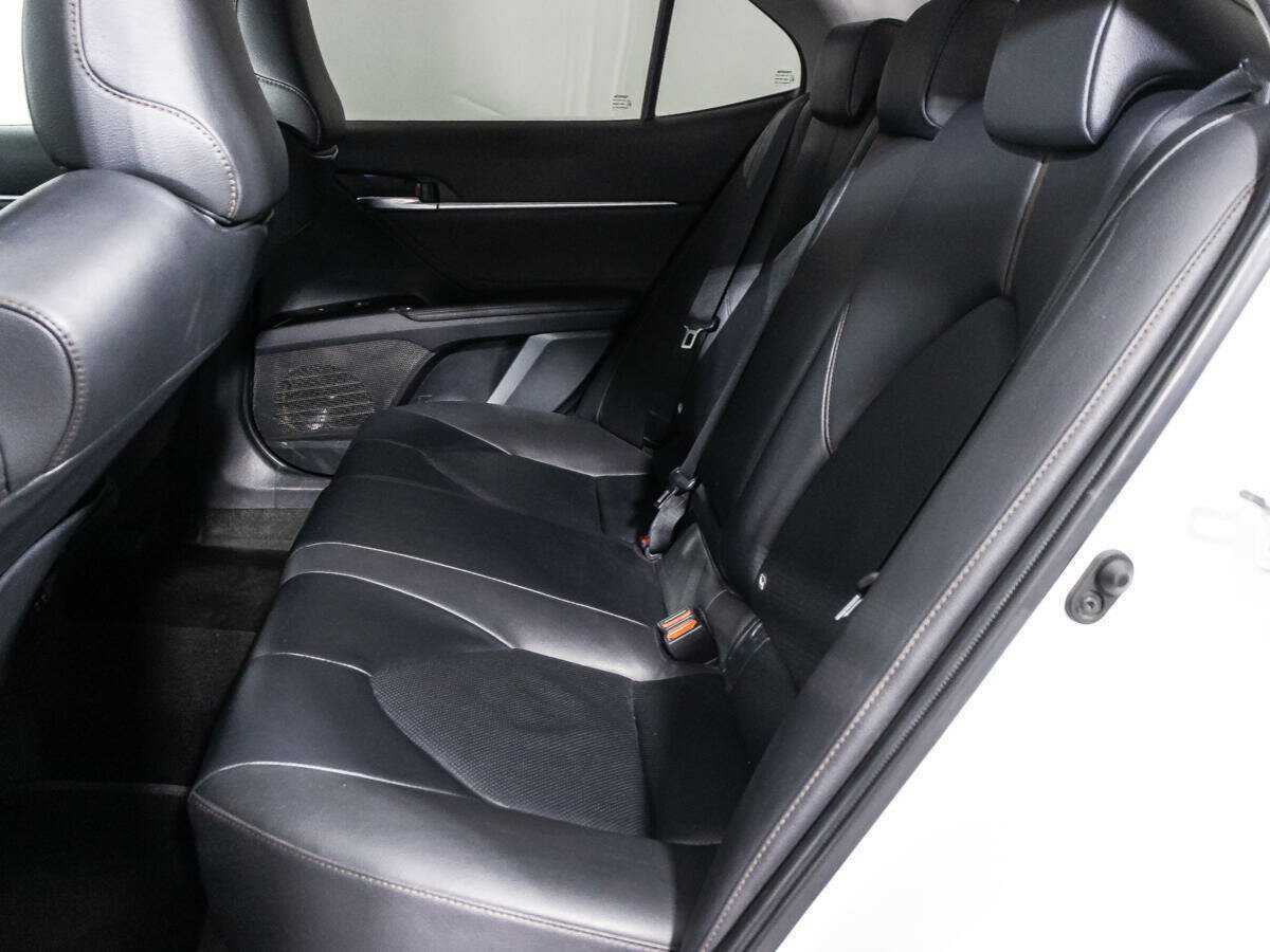 Toyota Camry, 2020 Фото №10