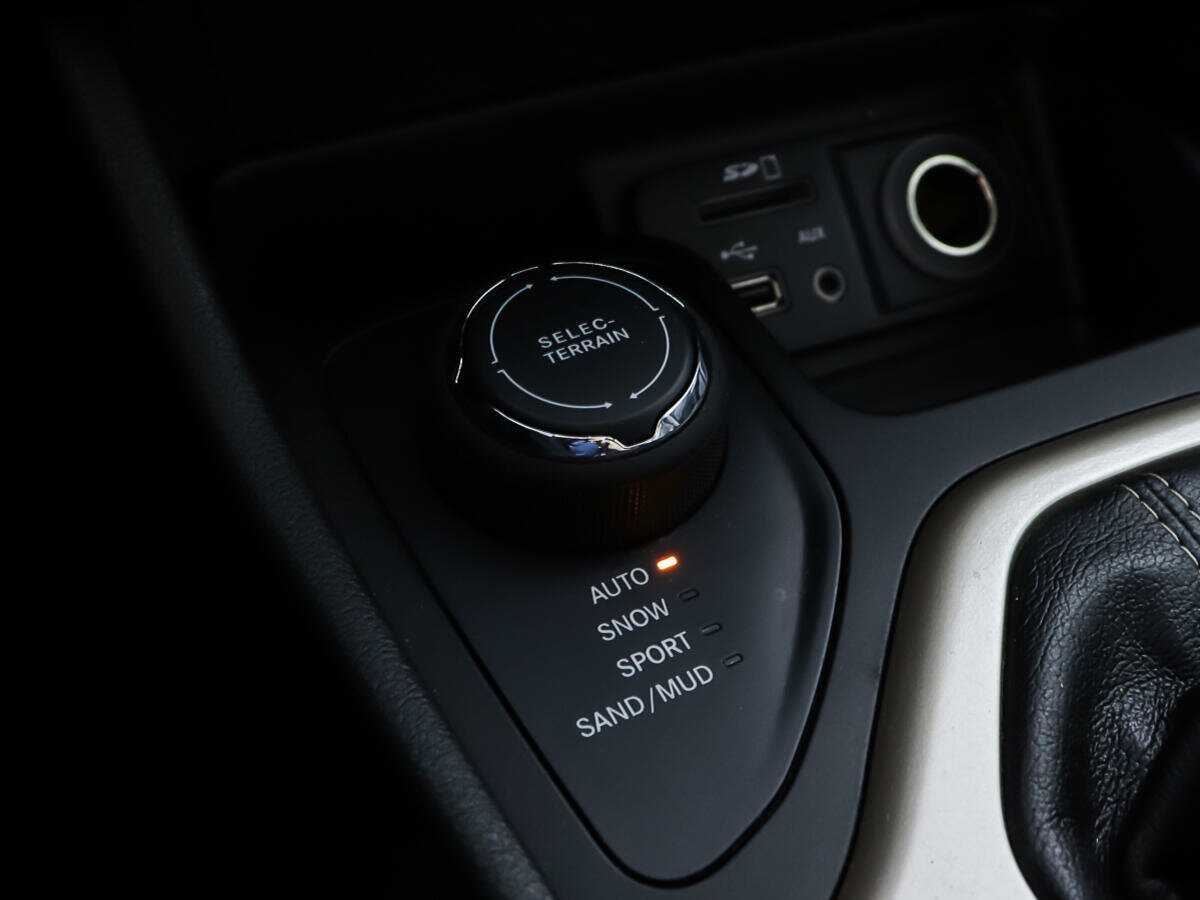 Jeep Cherokee, 2014 Фото №20