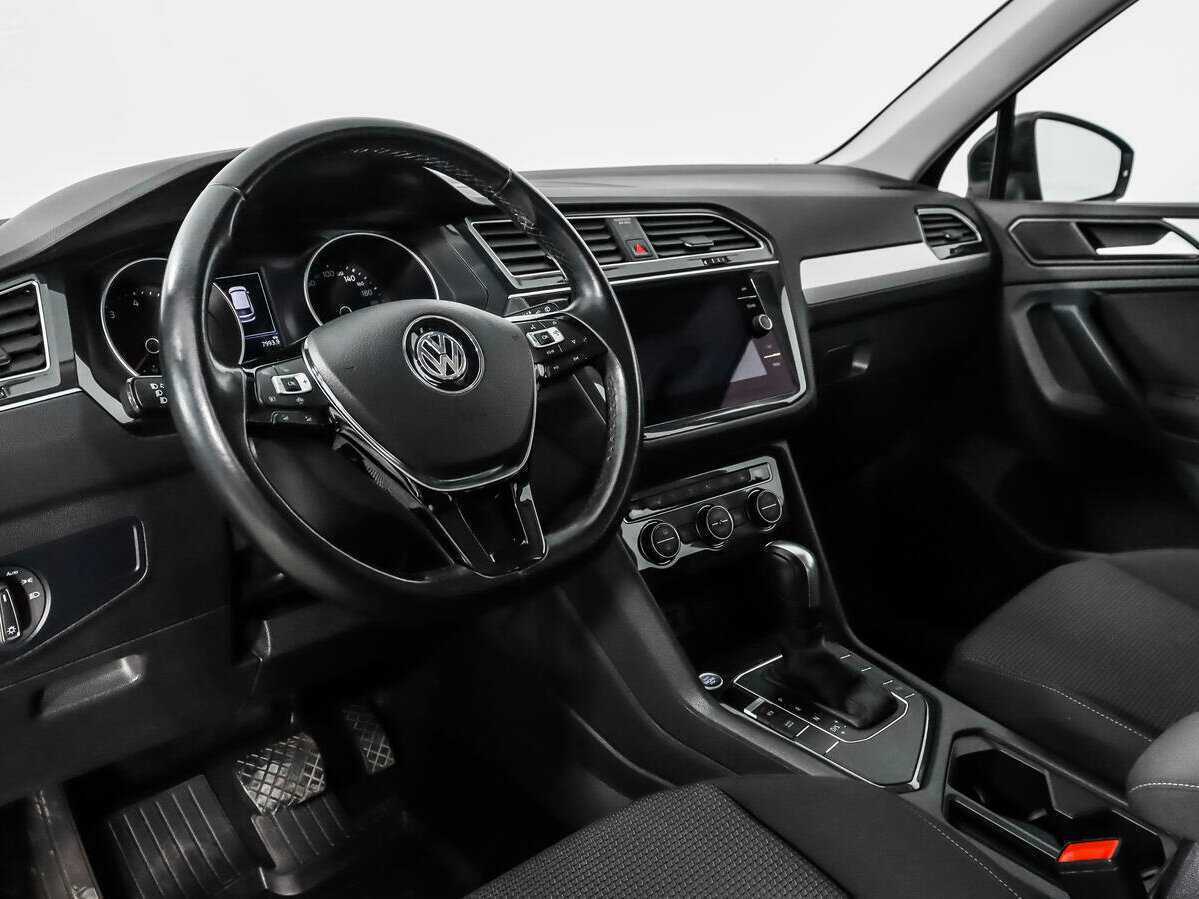 Volkswagen Tiguan L, 2019 Фото №9