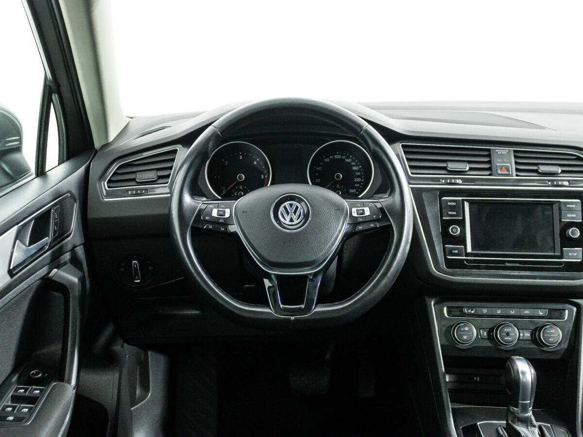 Volkswagen Tiguan, 2018 Фото №18
