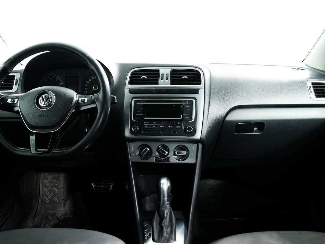 Volkswagen Polo, 2016 Фото №11