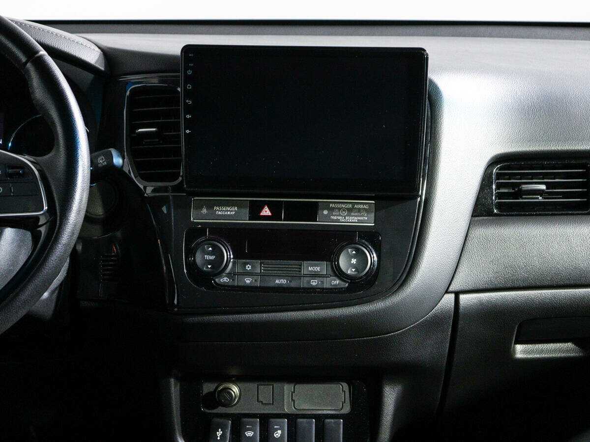 Mitsubishi Outlander, 2018 Фото №11