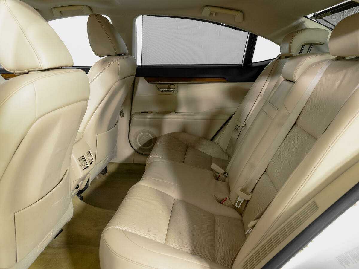 Lexus ES 300h, 2013 Фото №10