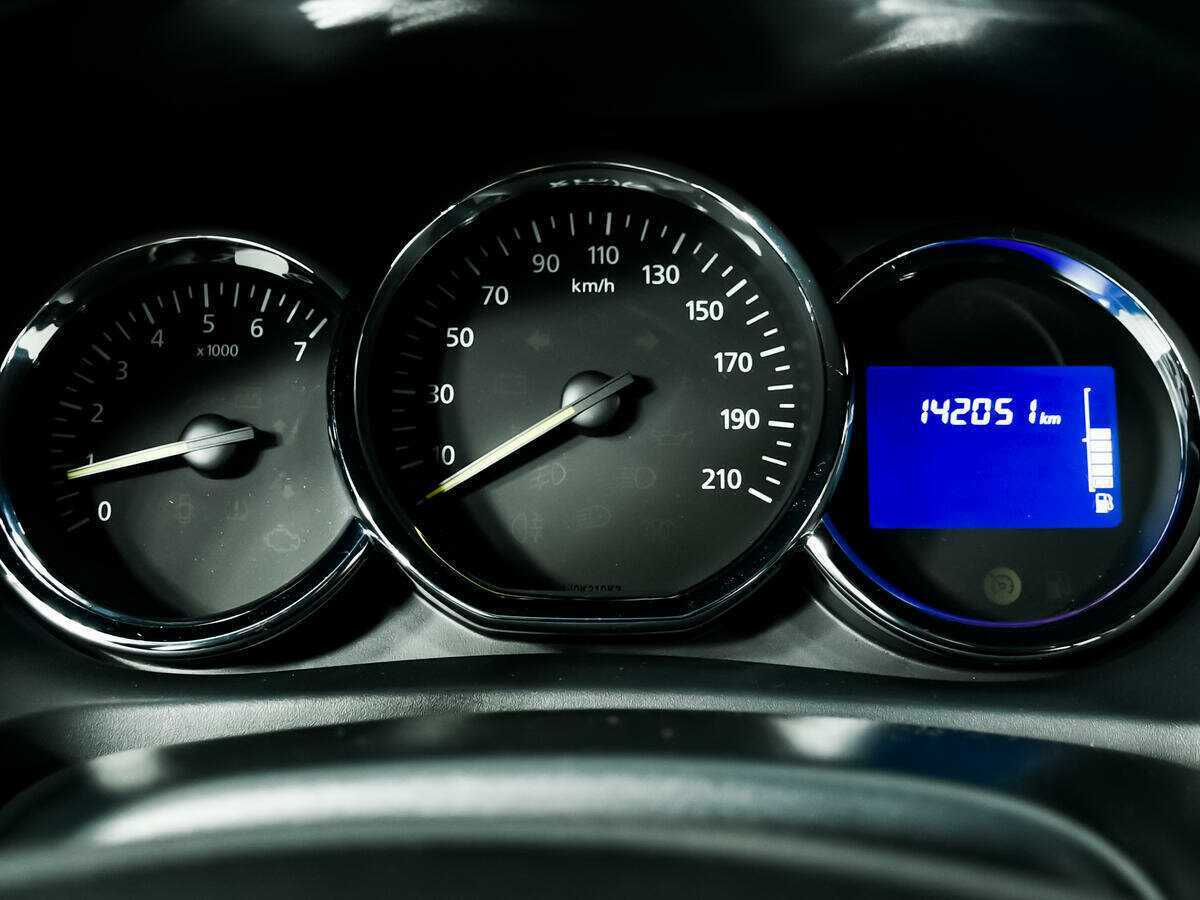 Renault Logan, 2014 Фото №10