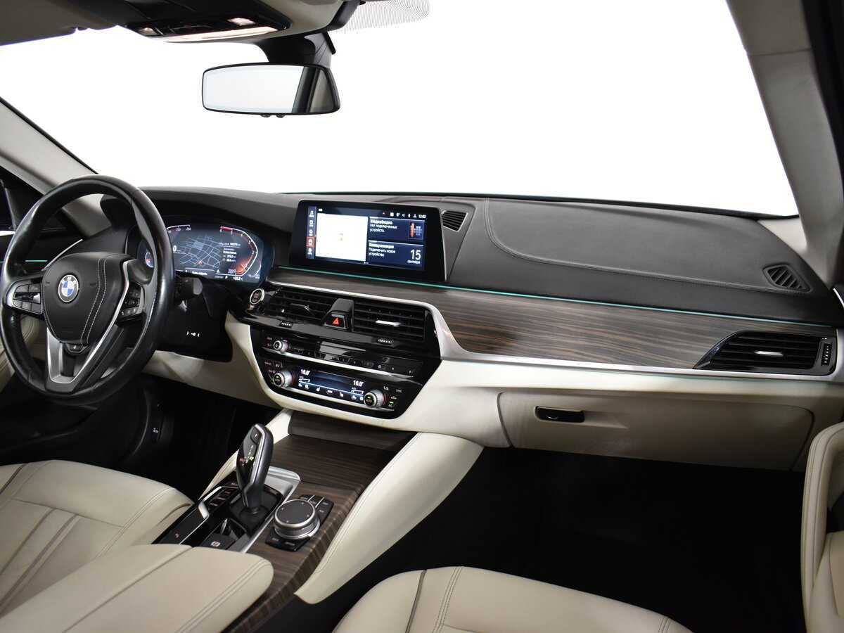 BMW 5 серии 520d xDrive, 2019 Фото №17