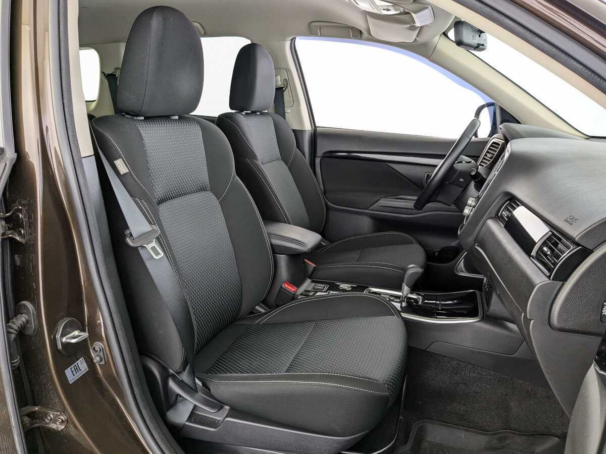 Mitsubishi Outlander, 2022 Фото №13