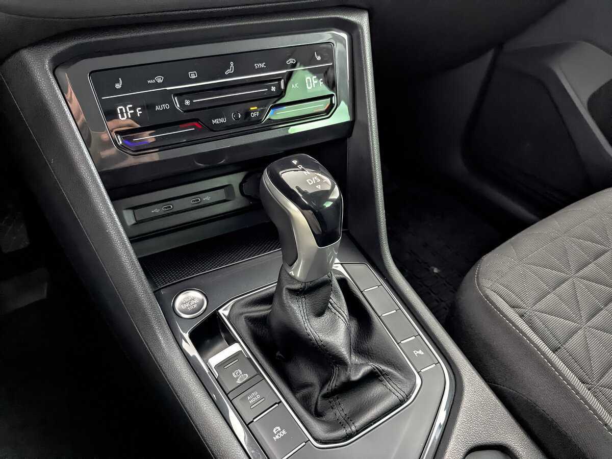 Volkswagen Tiguan, 2021 Фото №23