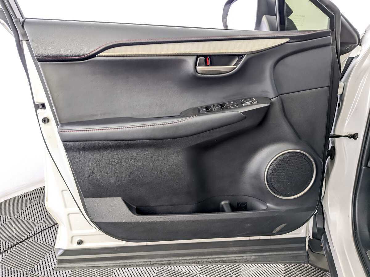 Lexus NX 200t, 2015 Фото №15