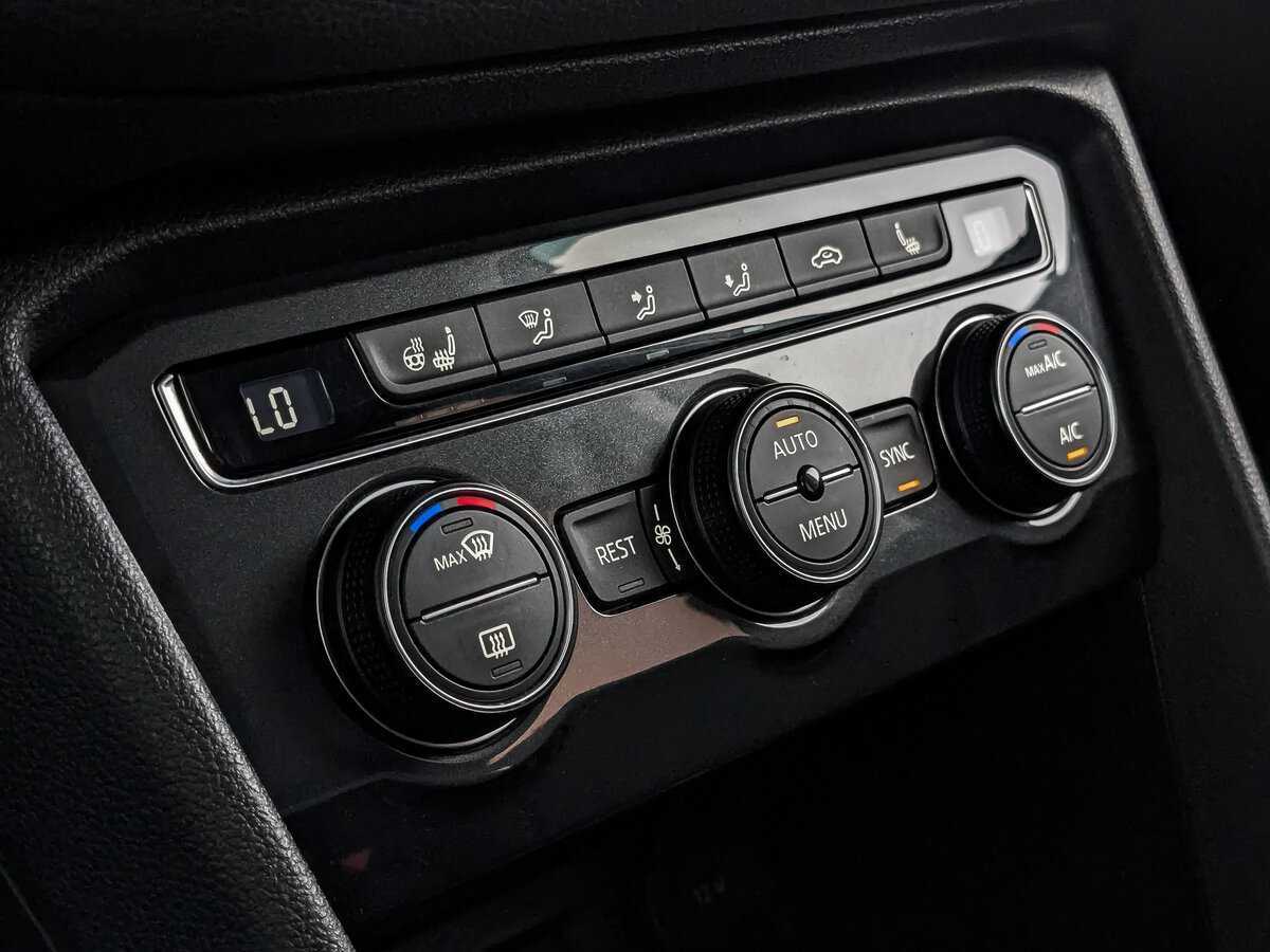 Volkswagen Tiguan, 2019 Фото №17