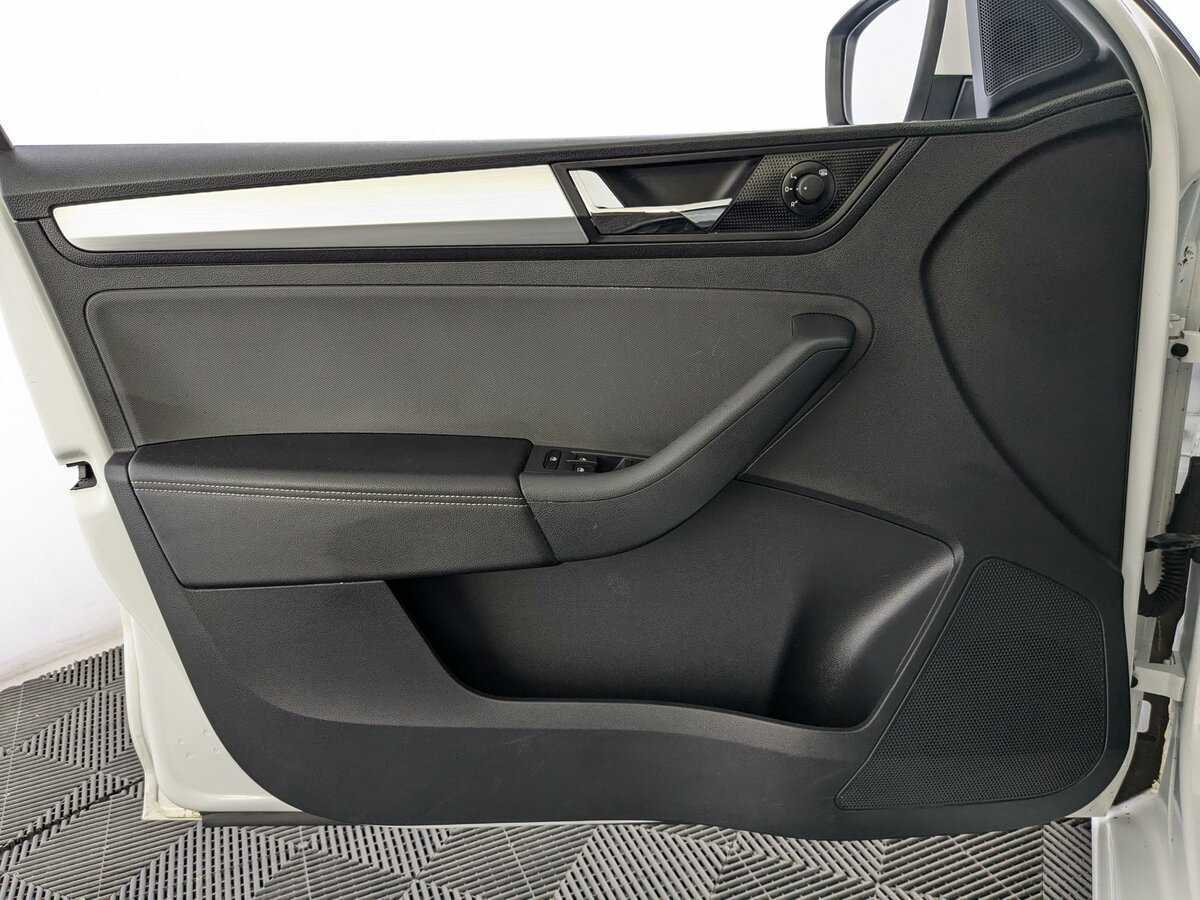 Skoda Rapid, 2019 Фото №12