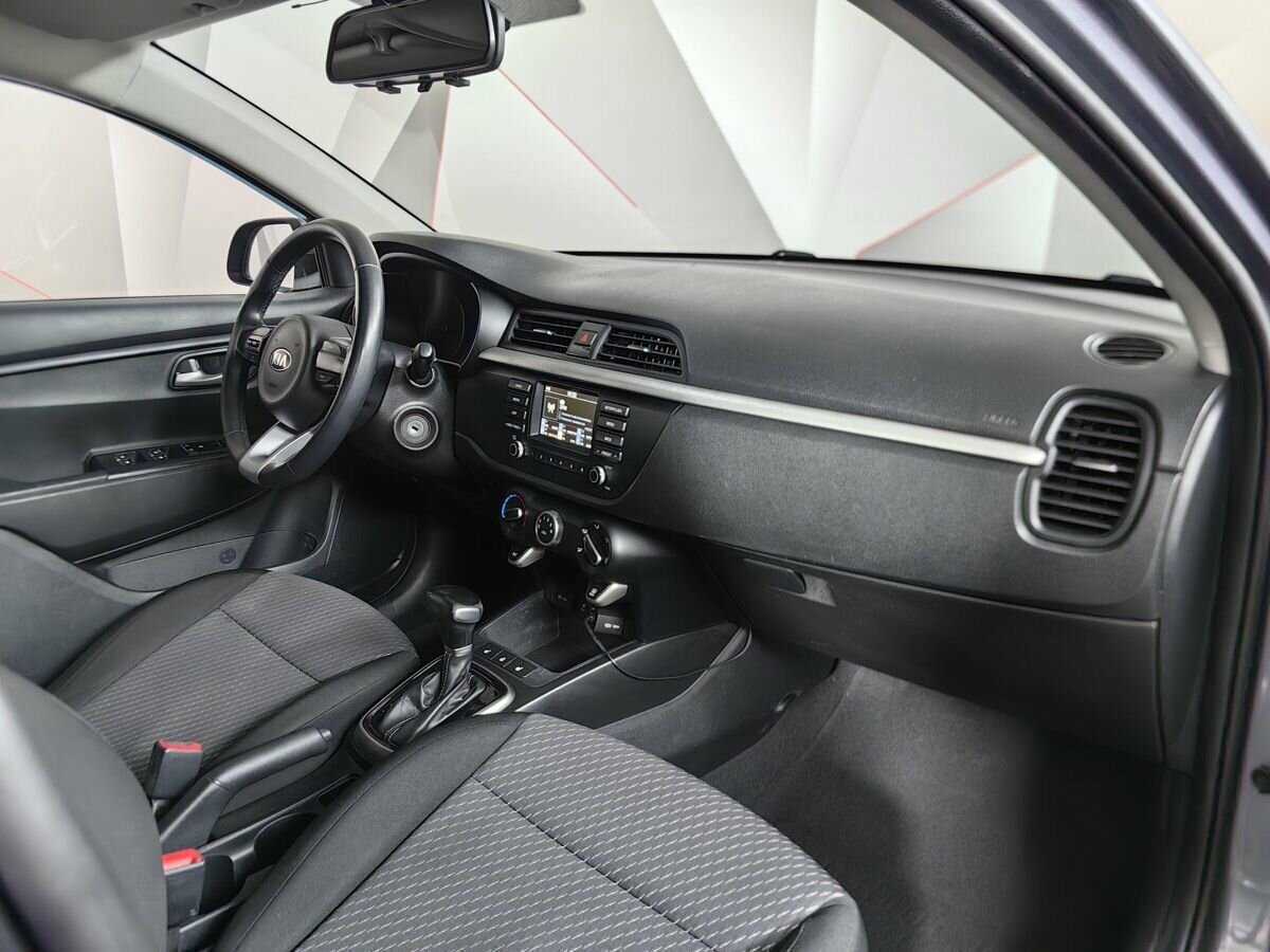 Kia Rio, 2018 Фото №9