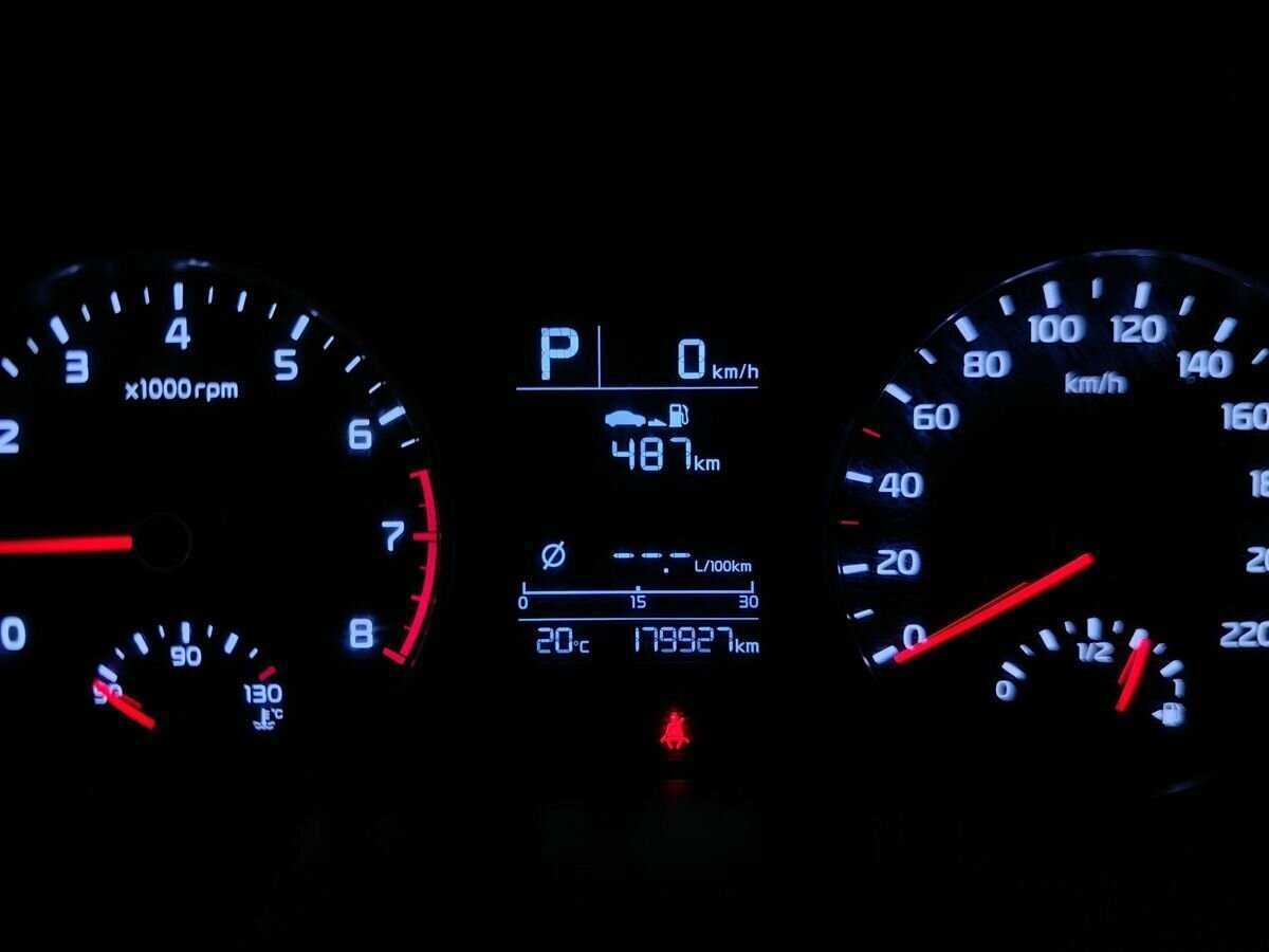 Kia Rio, 2018 Фото №16