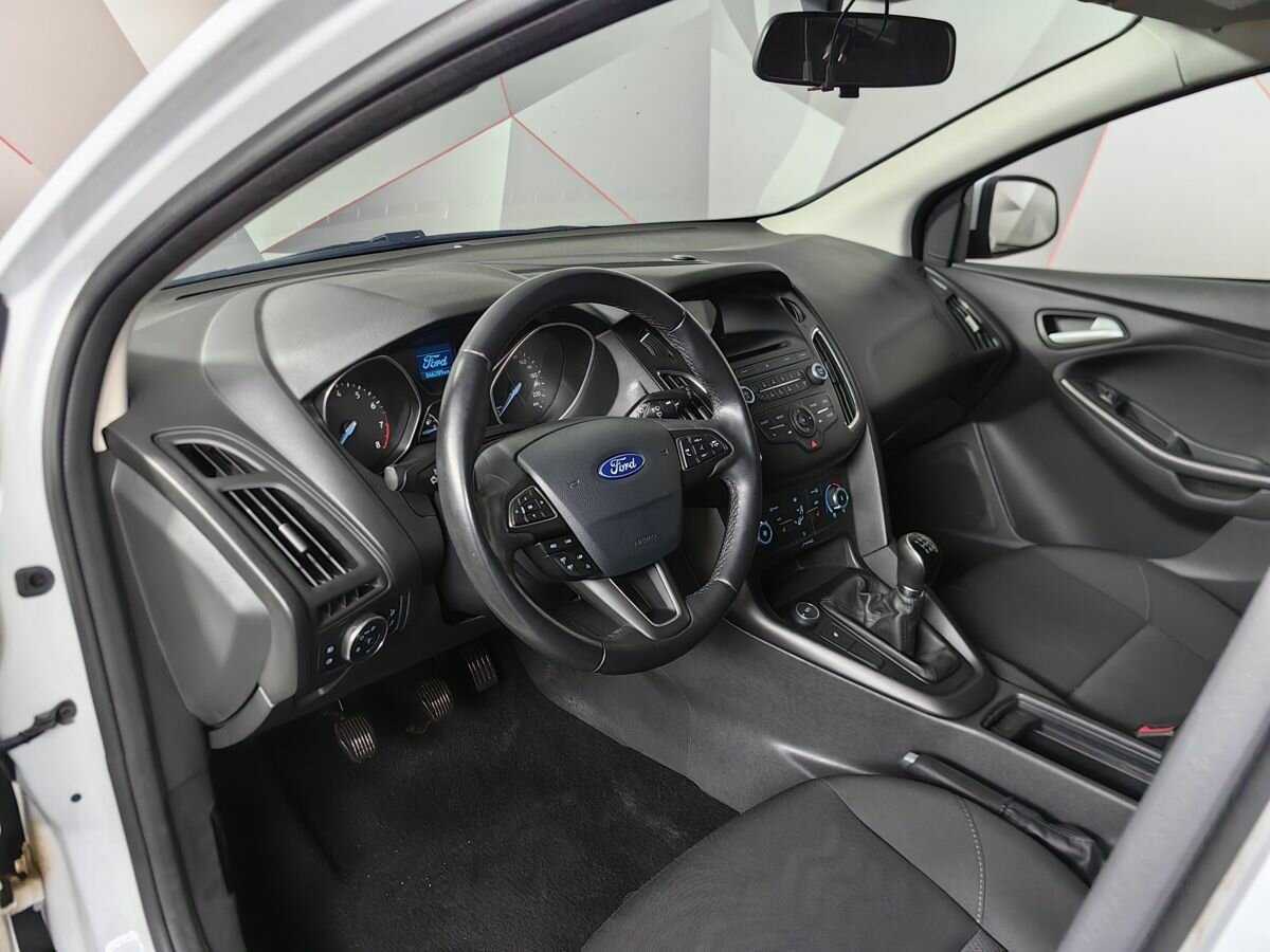 Ford Focus, 2019 Фото №14