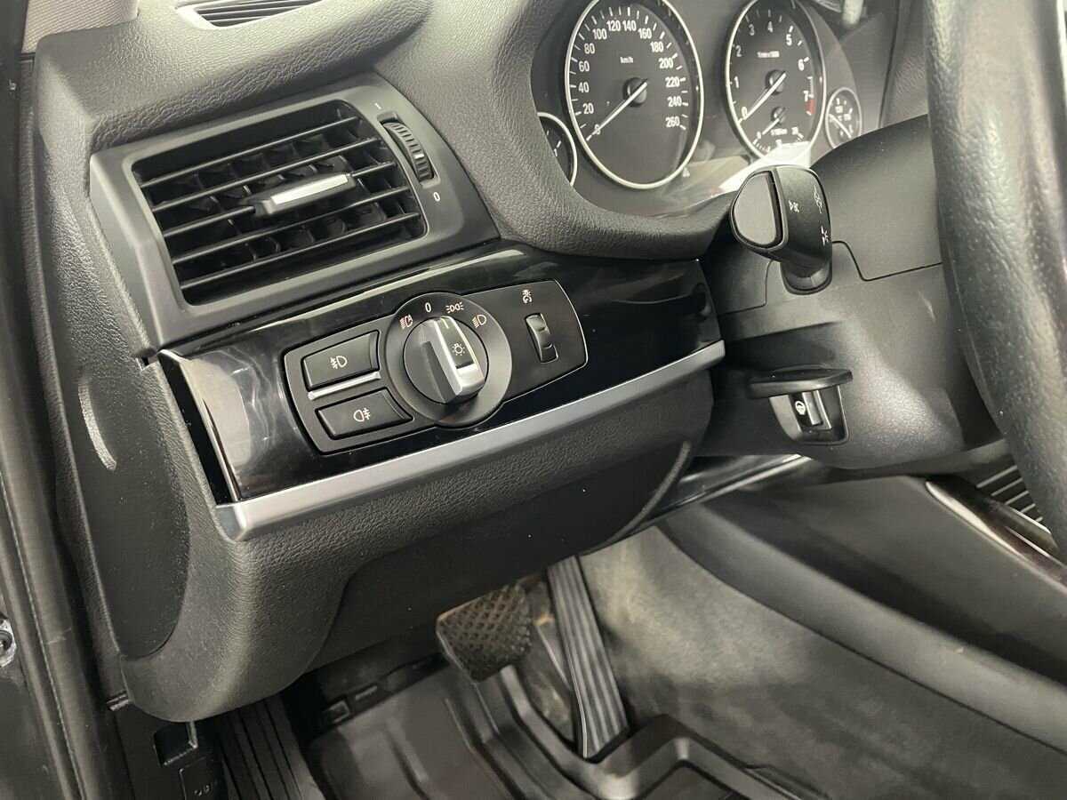 BMW X3 20i xDrive, 2016 Фото №9