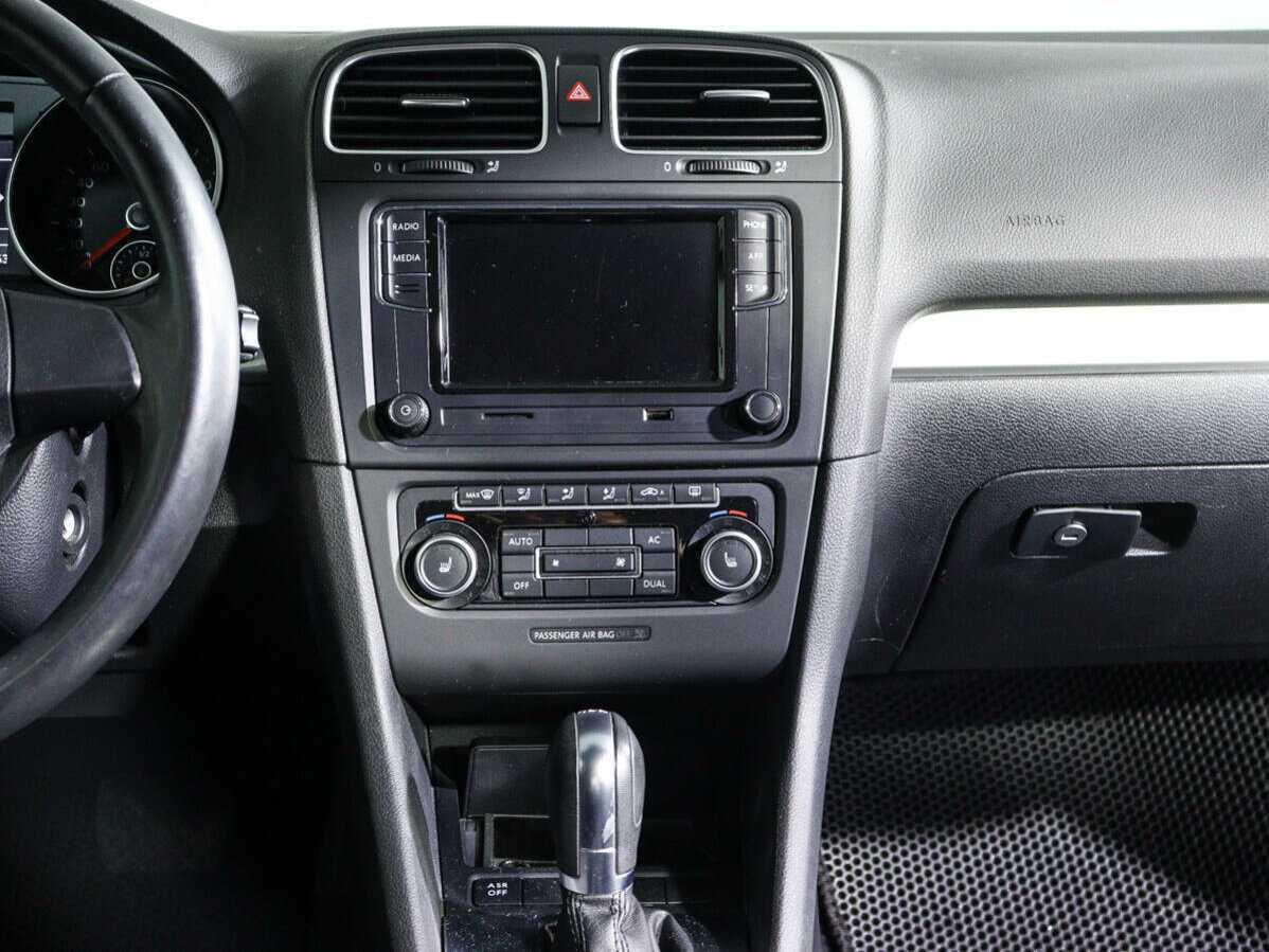 Volkswagen Golf, 2012 Фото №12