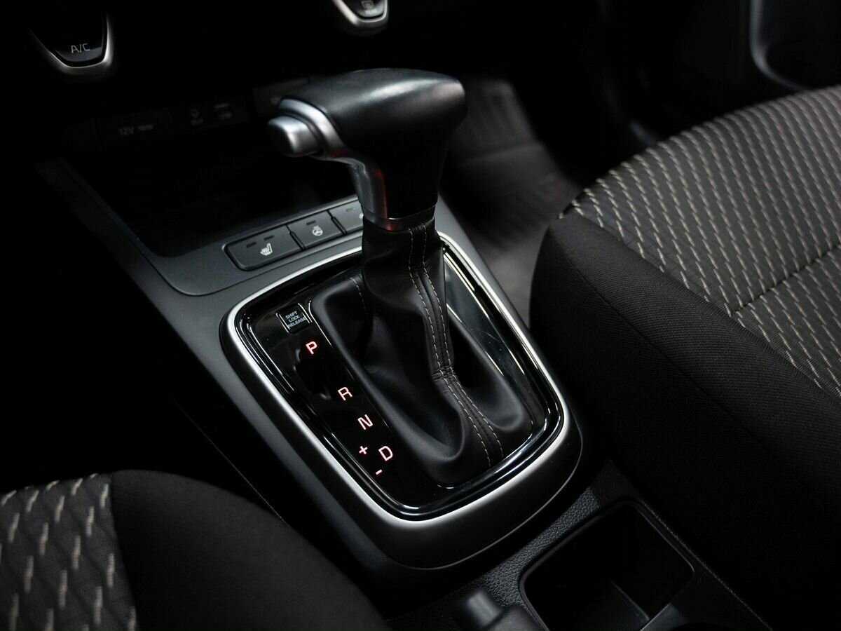 Kia Rio X-Line, 2018 Фото №21