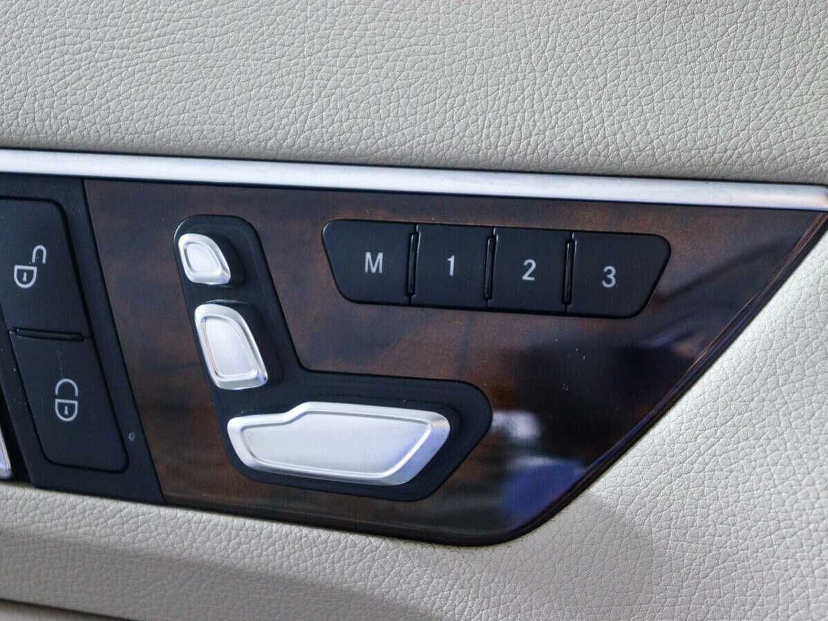 Mercedes-Benz E-Класс 200, 2013 Фото №14