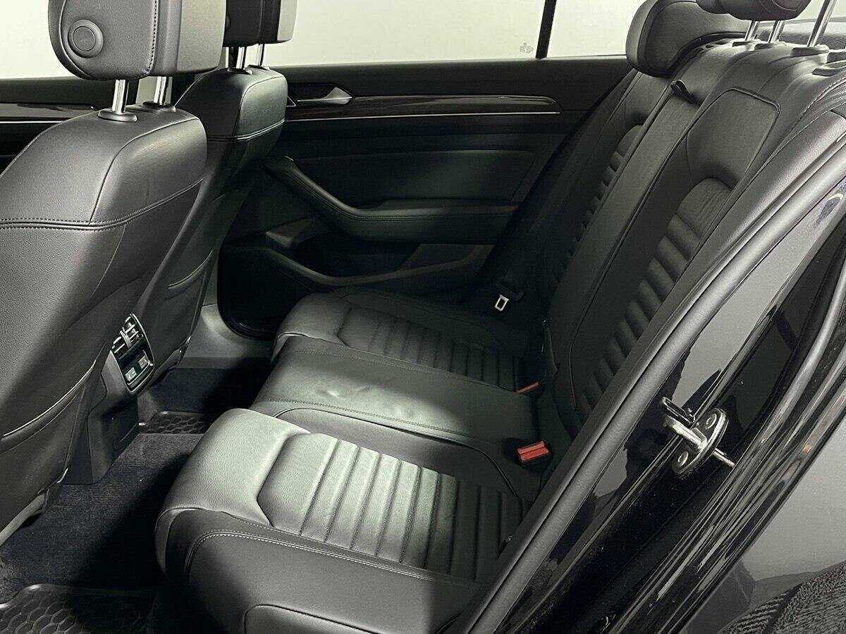 Volkswagen Passat, 2018 - 73 865 км. | Фото №8