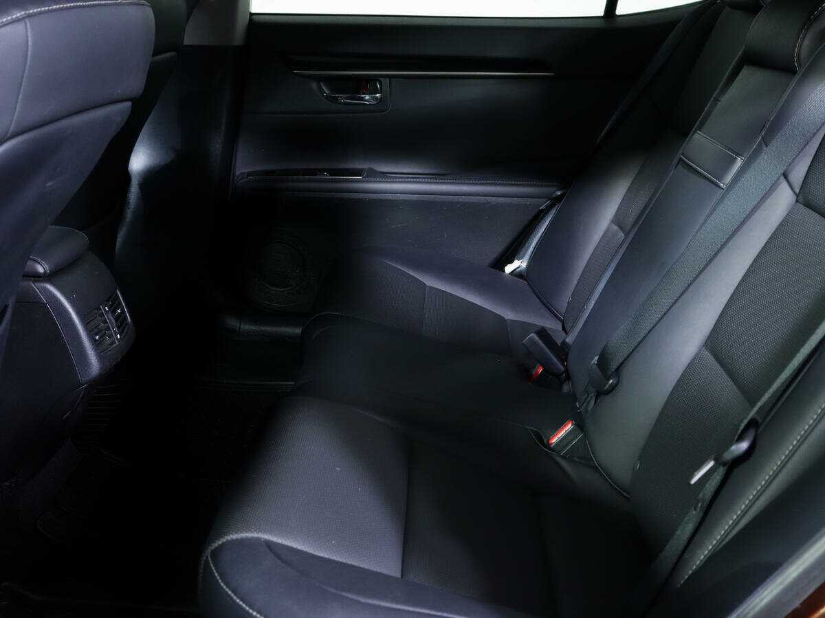Lexus ES 200, 2016 Фото №10