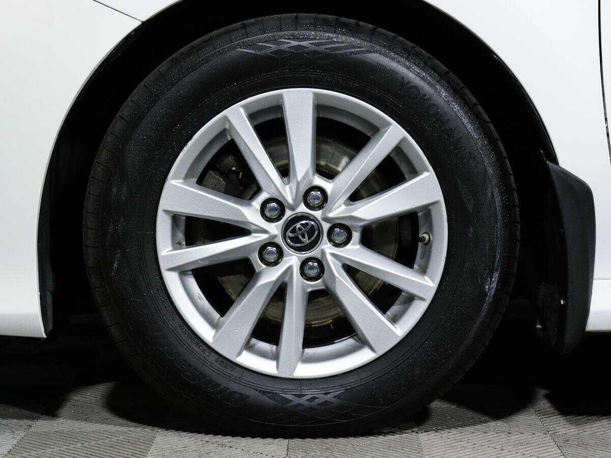 Toyota Camry, 2018 Фото №15