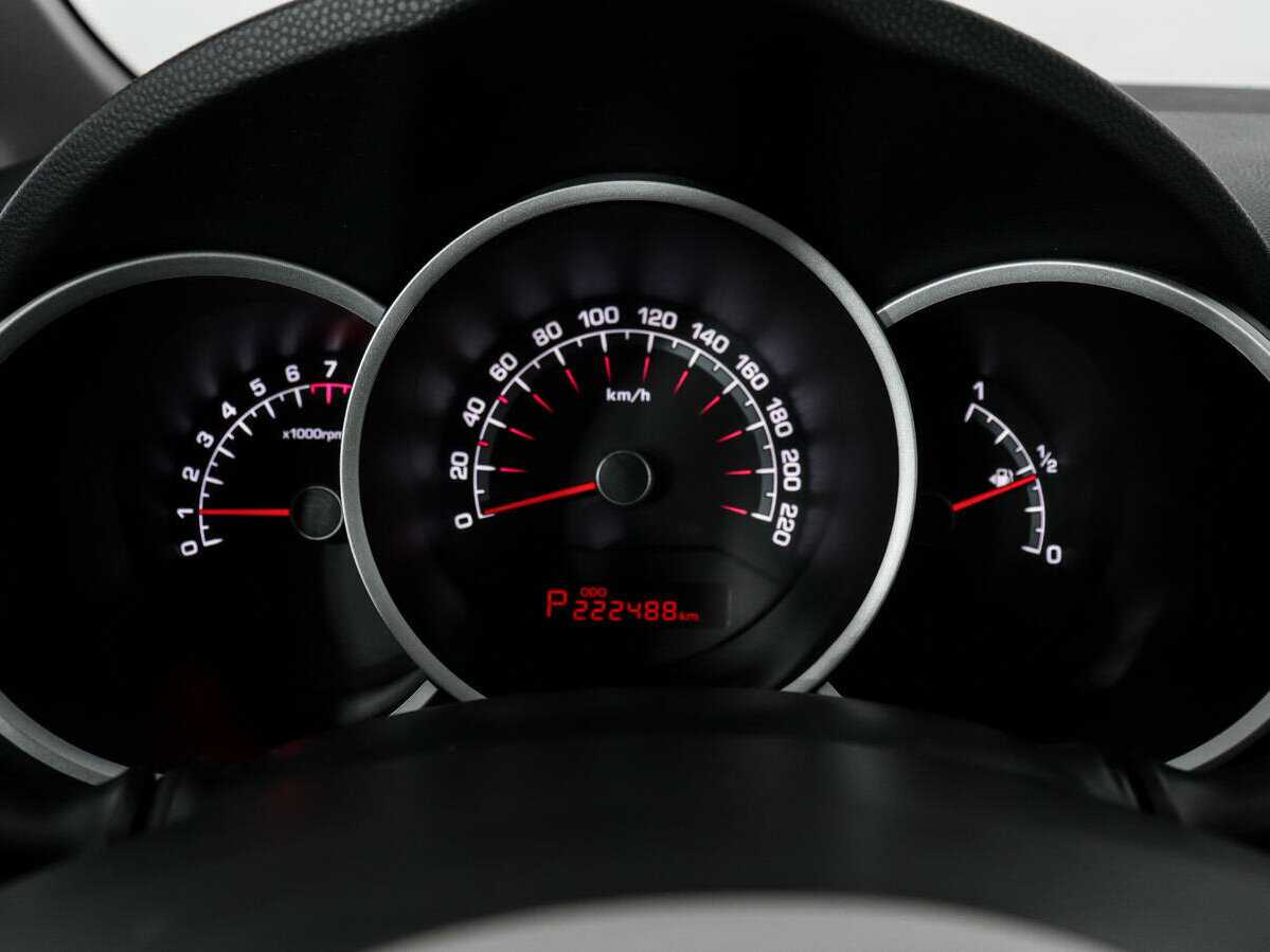 Kia Venga, 2013 Фото №14