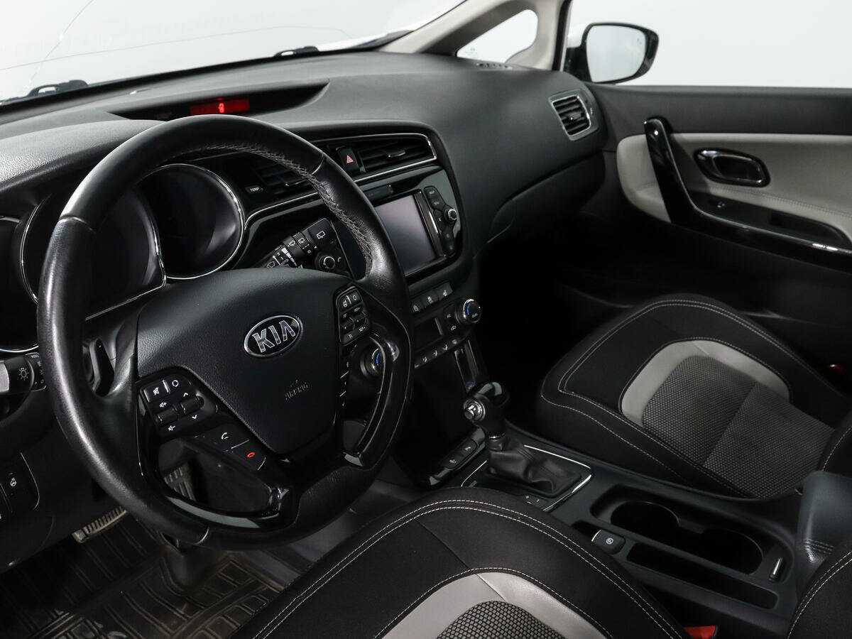 Kia Ceed, 2016 Фото №9