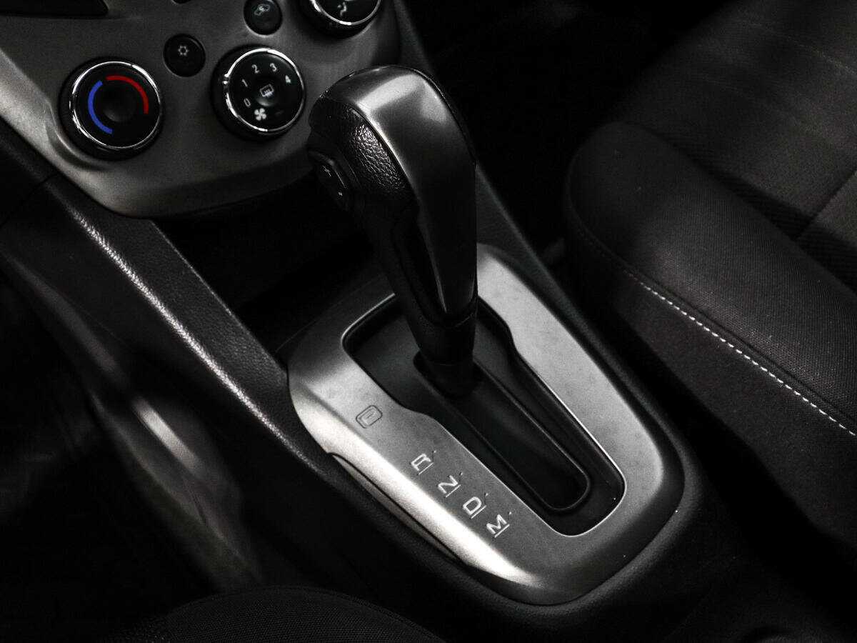 Chevrolet Aveo, 2012 Фото №10