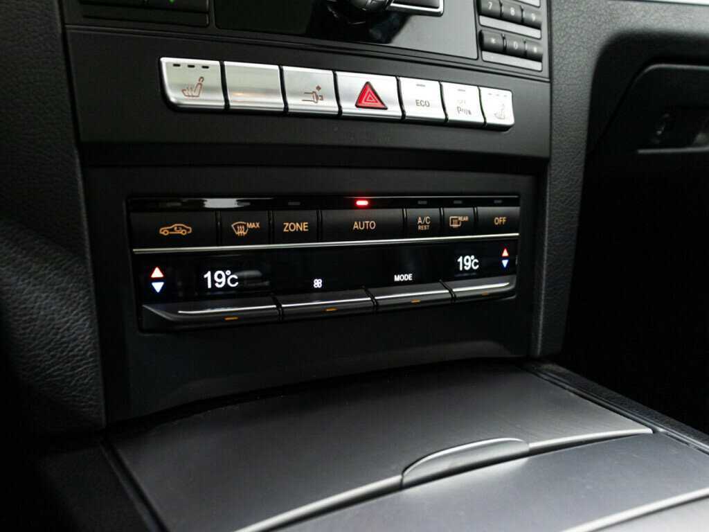 Mercedes-Benz E-Класс 200, 2015 Фото №13