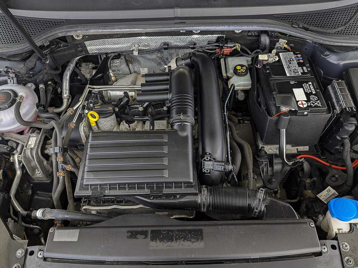 Volkswagen Passat, 2019 Фото №9