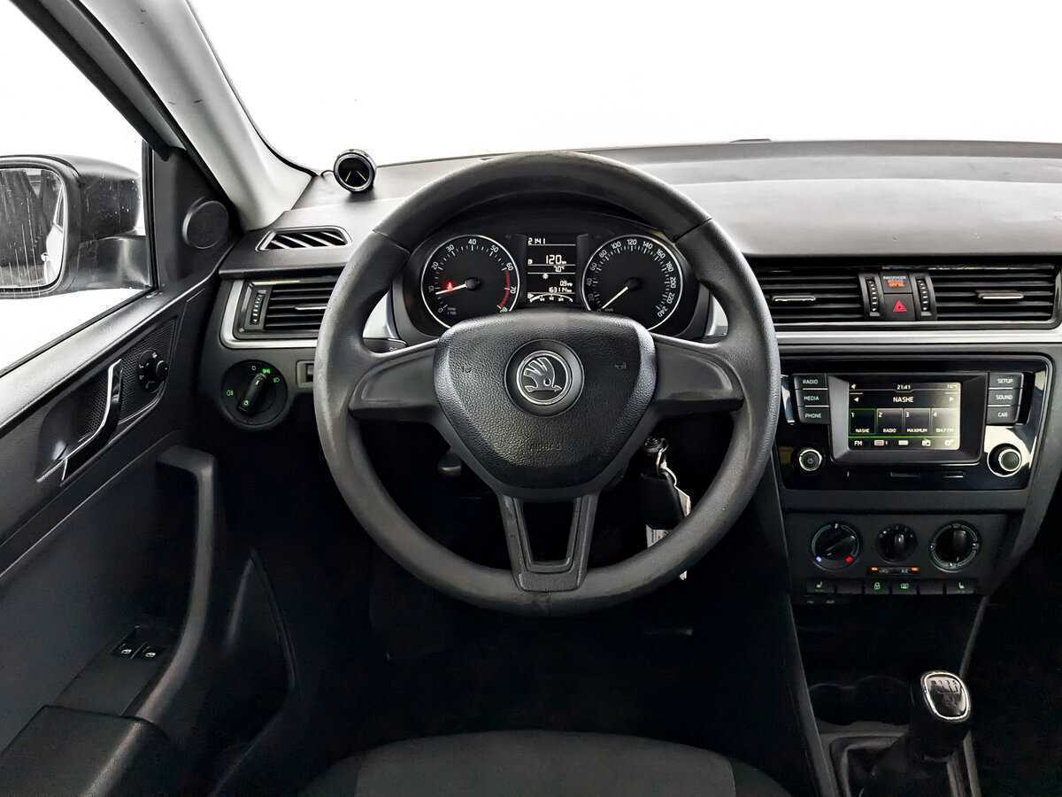 Skoda Rapid, 2017 Фото №21