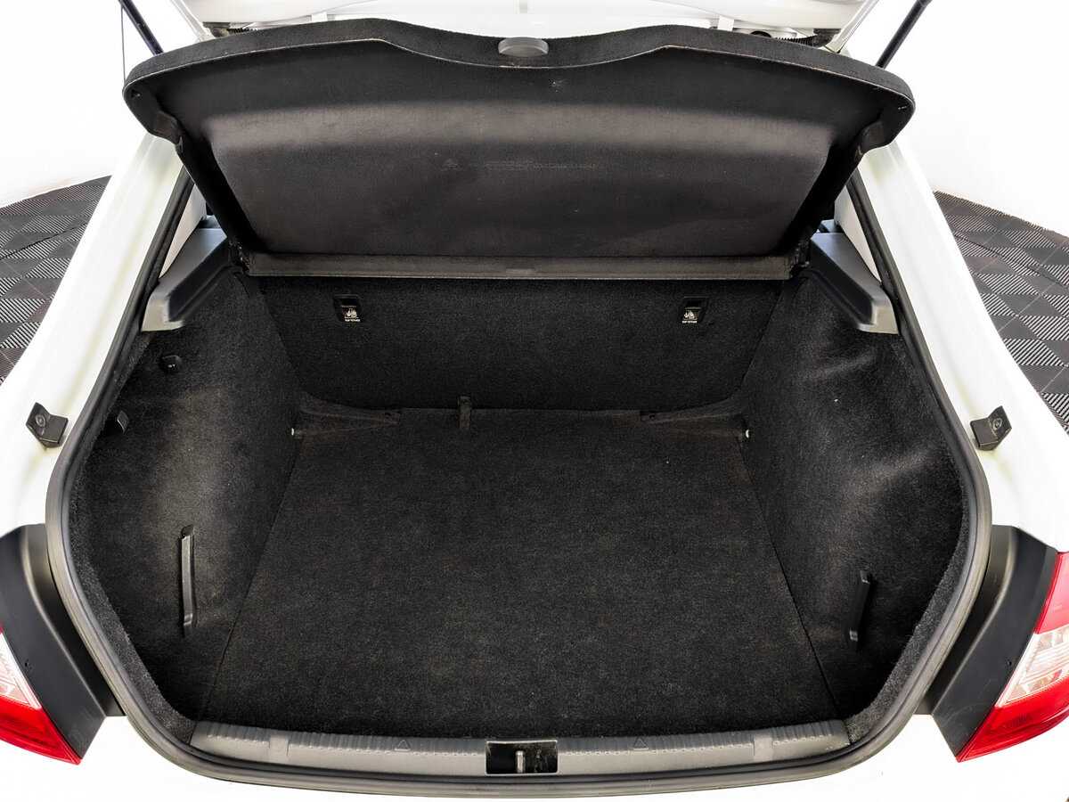 Skoda Rapid, 2017 Фото №10