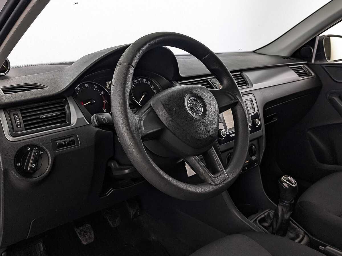 Skoda Rapid, 2017 Фото №14
