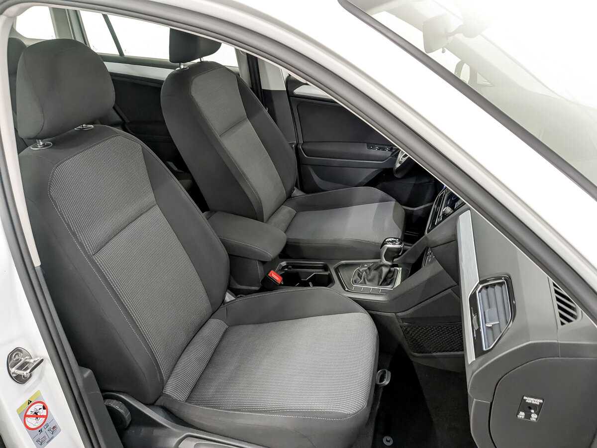 Volkswagen Tiguan, 2021 Фото №20