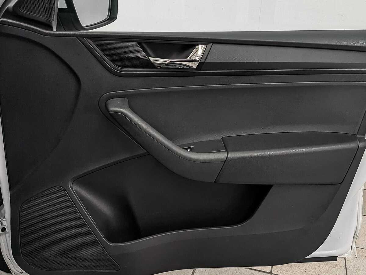 Skoda Rapid, 2017 Фото №20