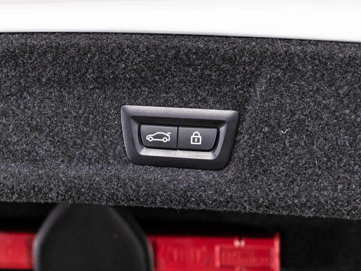 BMW 3 серии 318d, 2020 Фото №15