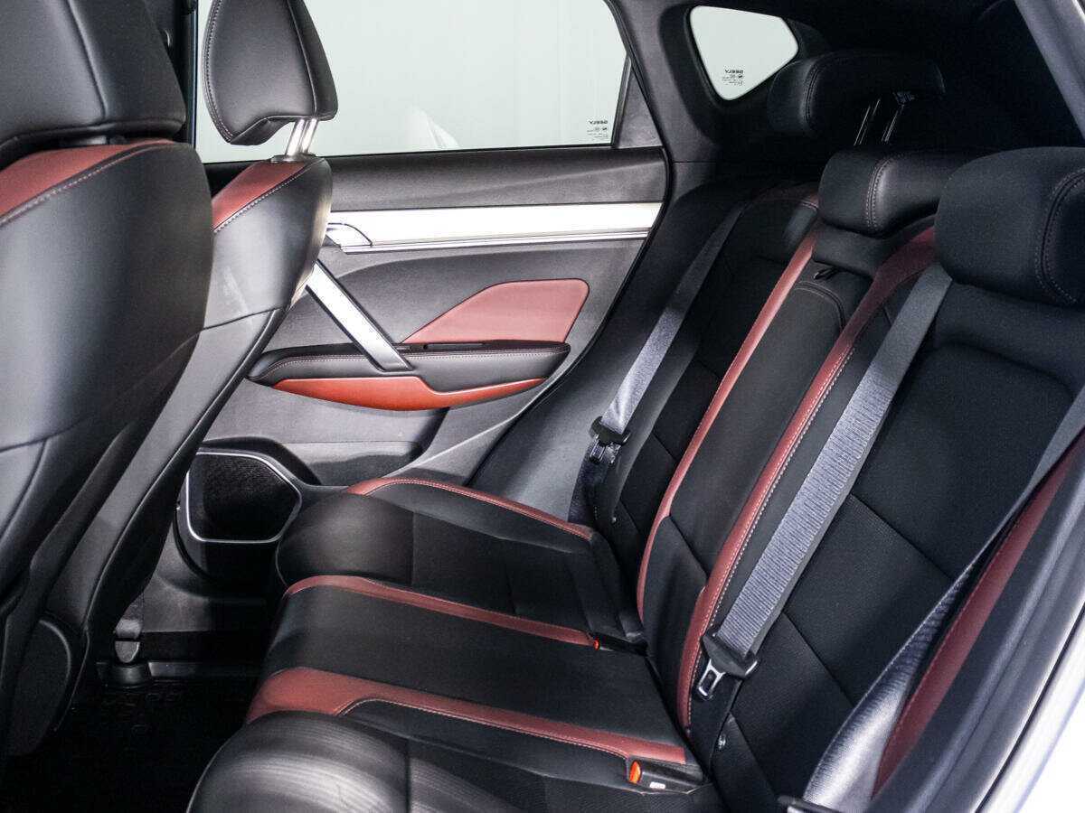 Geely Coolray, 2022 Фото №10