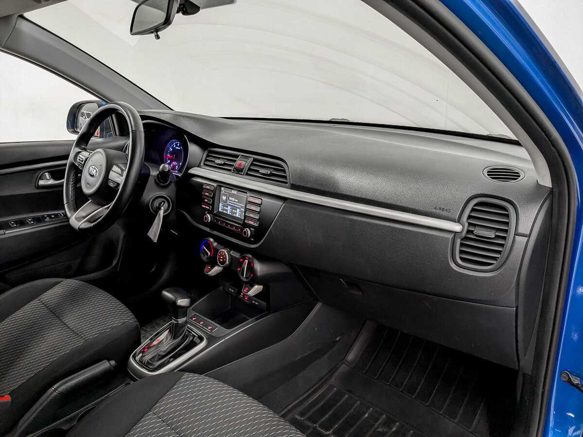 Kia Rio X-Line, 2020 Фото №11
