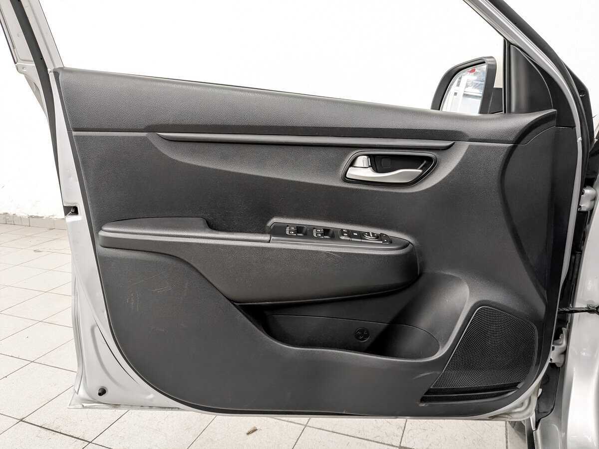 Kia Rio X-Line, 2020 Фото №19