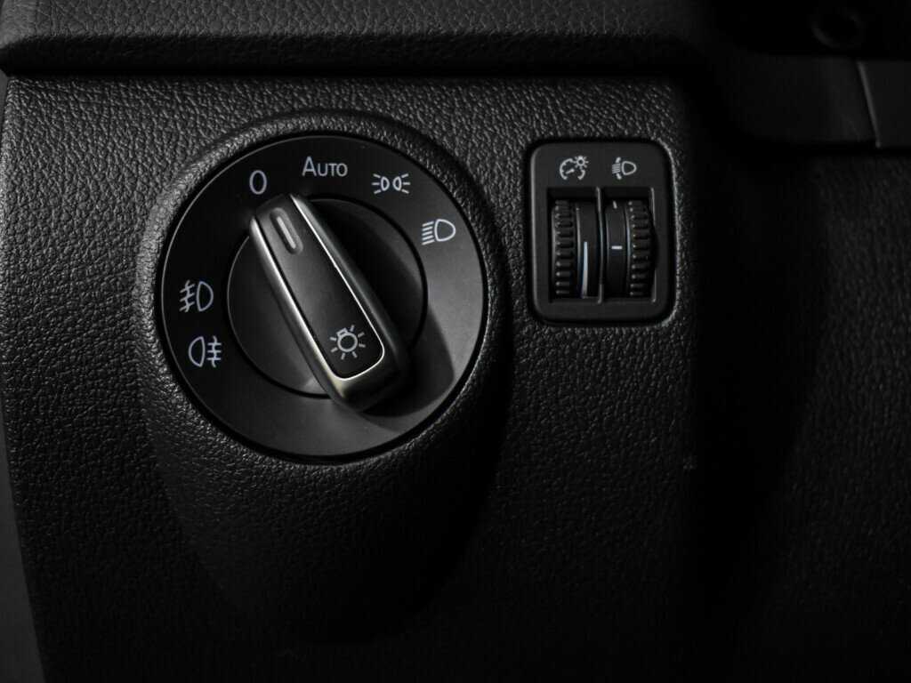 Volkswagen Tiguan, 2016 Фото №10