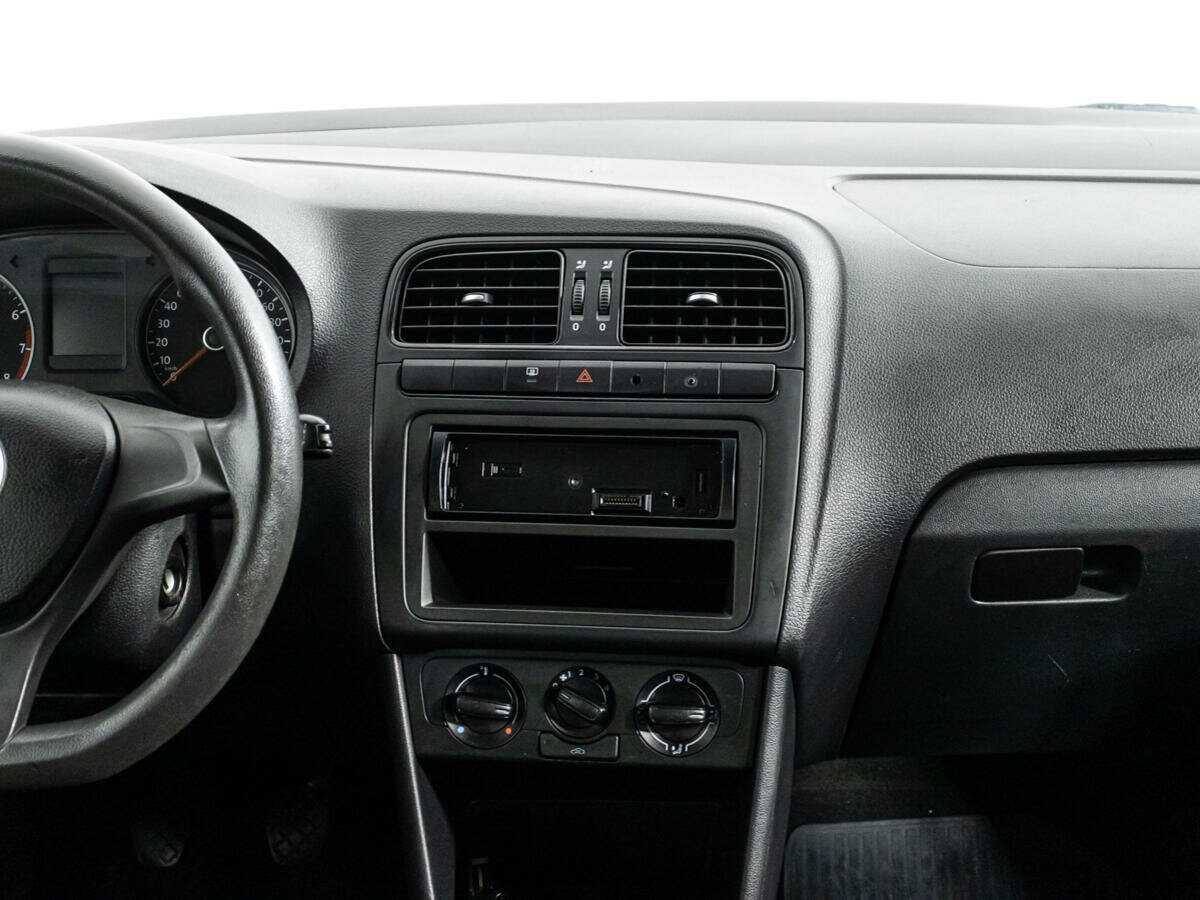 Volkswagen Polo, 2017 Фото №14